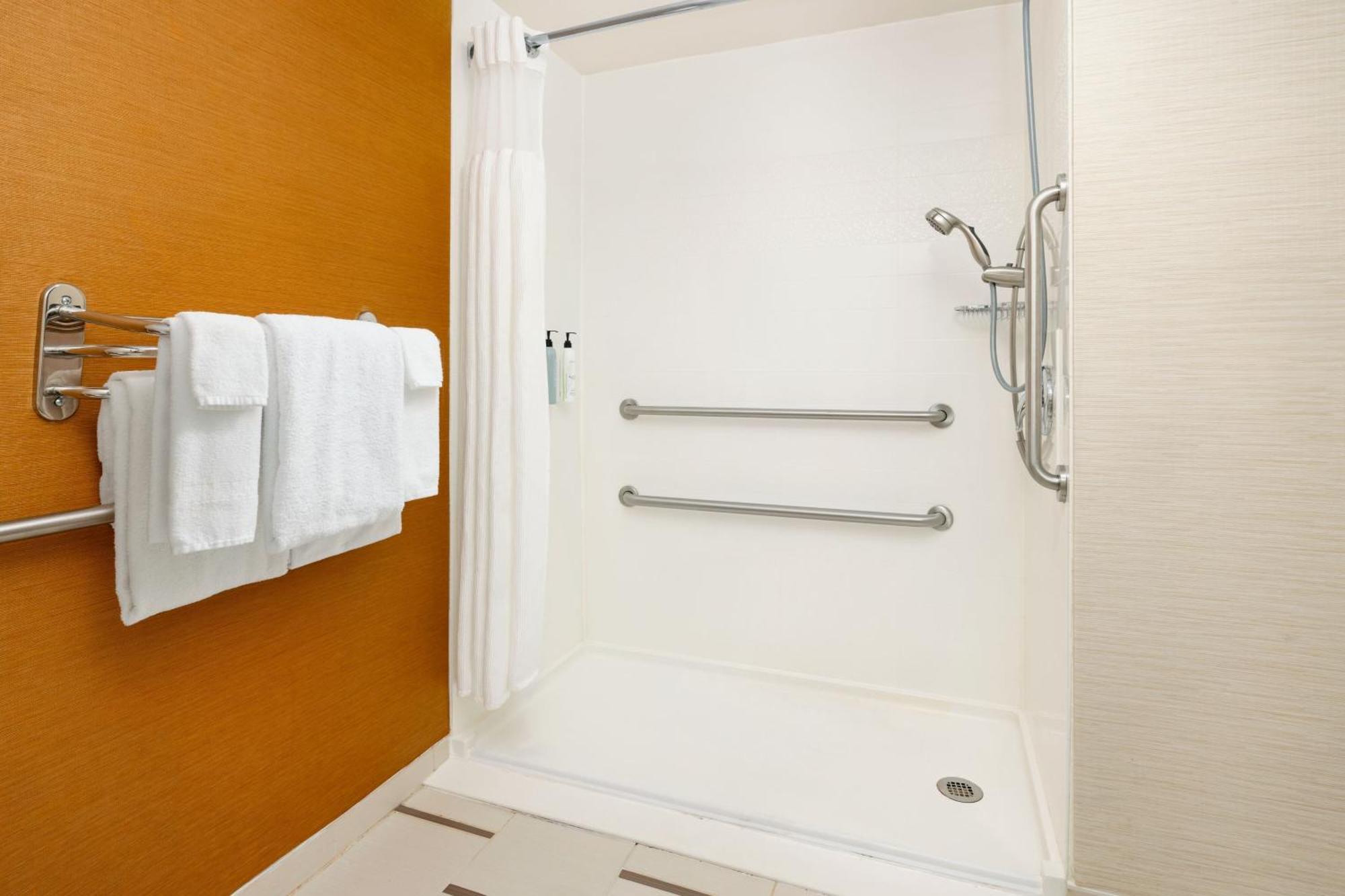 Fairfield Inn Concord Luaran gambar